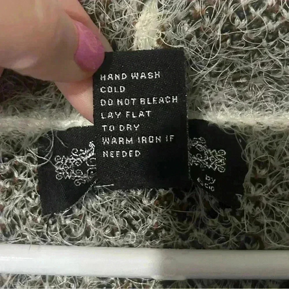 Oliver by Escio sweater hooded cardigan Cream w/black/brown Anthropologie Medium - Picture 11 of 11